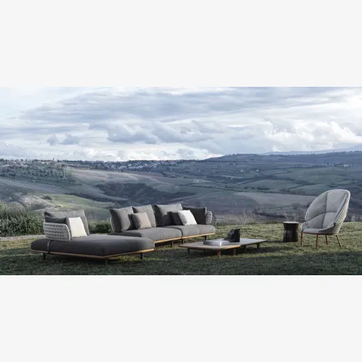 Divano in tessuto con penisola Sway di Molteni & C