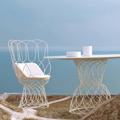 Tavolo e Poltroncina Re-Trouvé di Emu