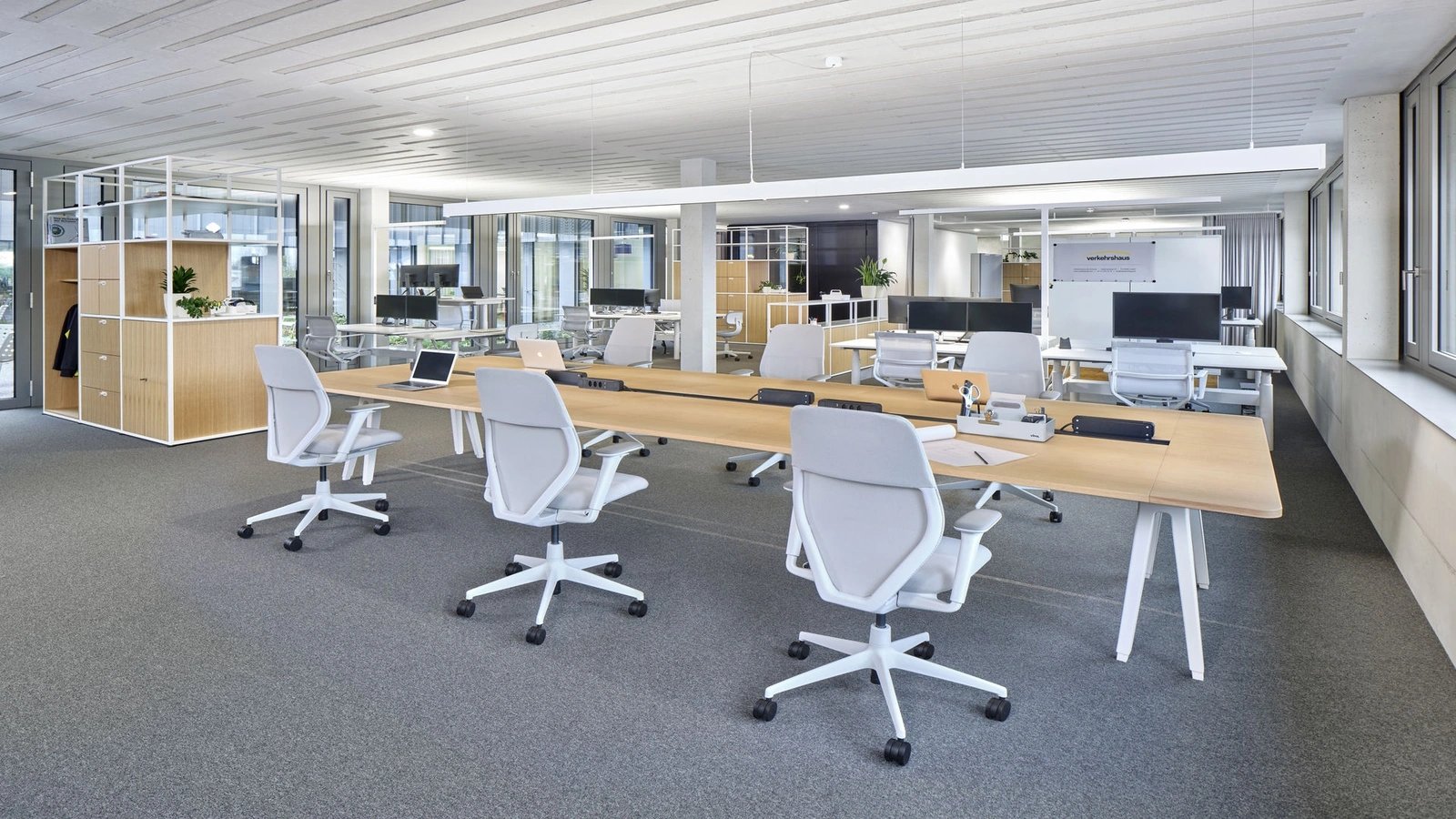 Seduta Operativa ACX Mesh di Vitra