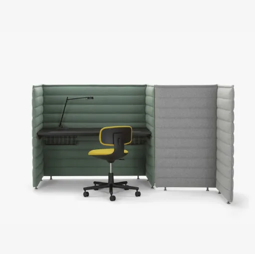 Scrivania Operativa in melaminico con parete divisoria fonoassorbente Alcove Plus Desk di Vitra