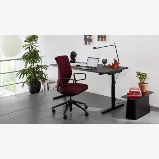 Sedia Operativa ergonomica in tessuto traspirante imbottito ID Cloud di Vitra